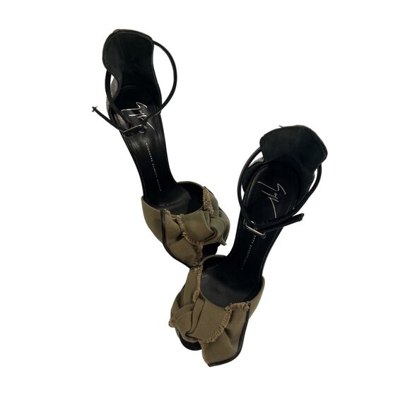 Giuseppe Zanotti Shoes - Giuseppe Zanotti Bow Detail Sandals in Khaki Beige Python